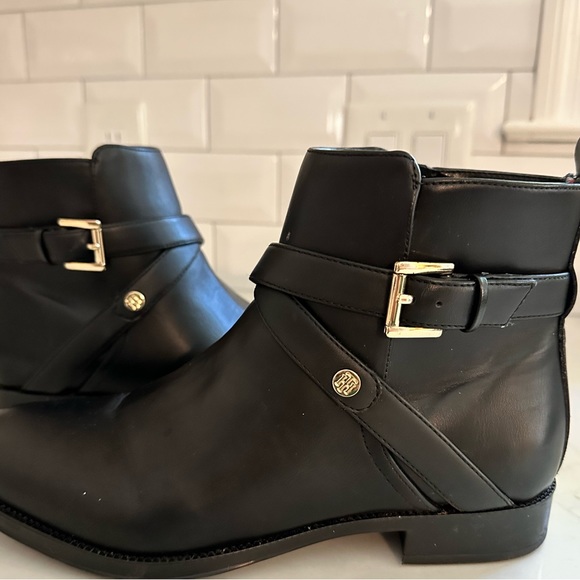 Tommy Hilfiger Rustic2 black Bottie Lightly preloved no call-outs size 7.5W - Picture 3 of 7